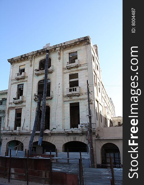 Old building under restoration, in Old Havana