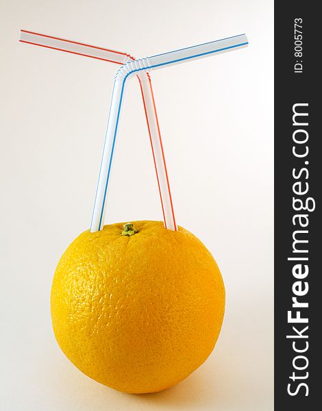 Orange With 2 Straws