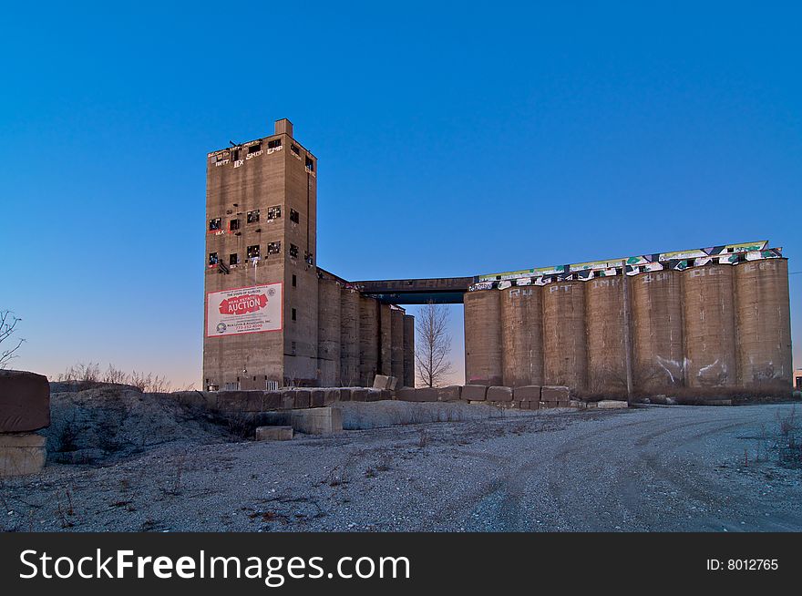 Abandoned Concrete Industrial Building in Chicago, Illinois. Abandoned Concrete Industrial Building in Chicago, Illinois