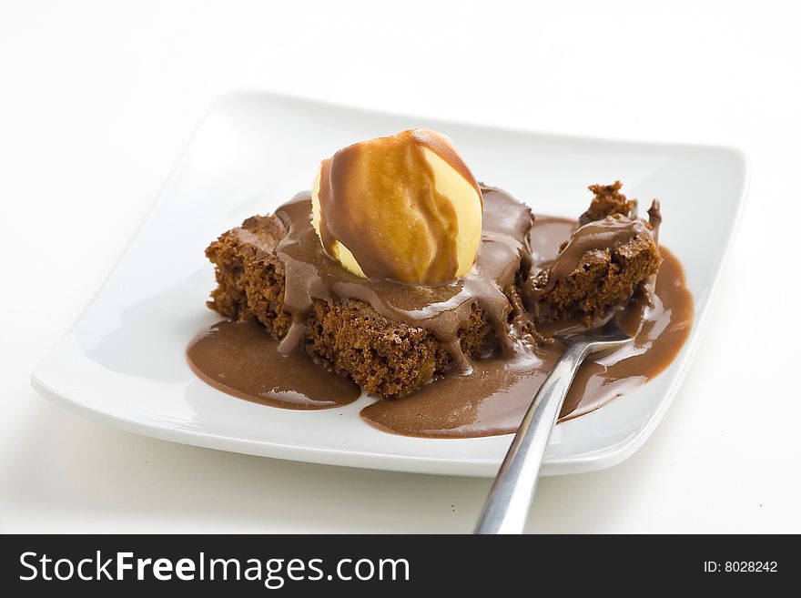 Hot chocolate brownie with walnuts and vanilla