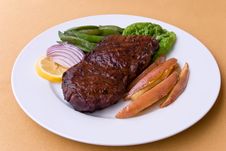 Roast Beef With Green Beans And Red Potatoes Stock Photography