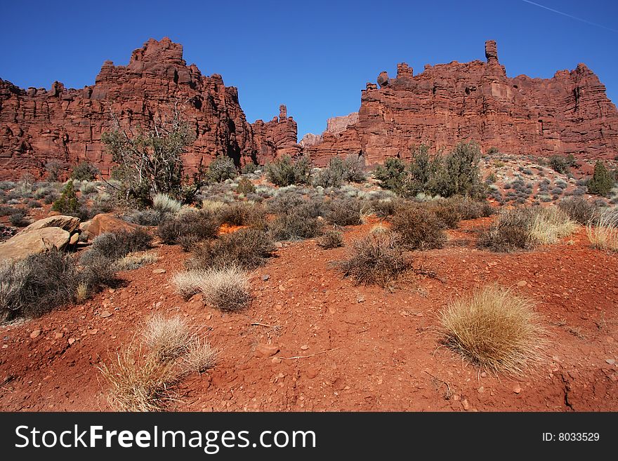 View of the red rock formations in Arches National Park with blue sky�s