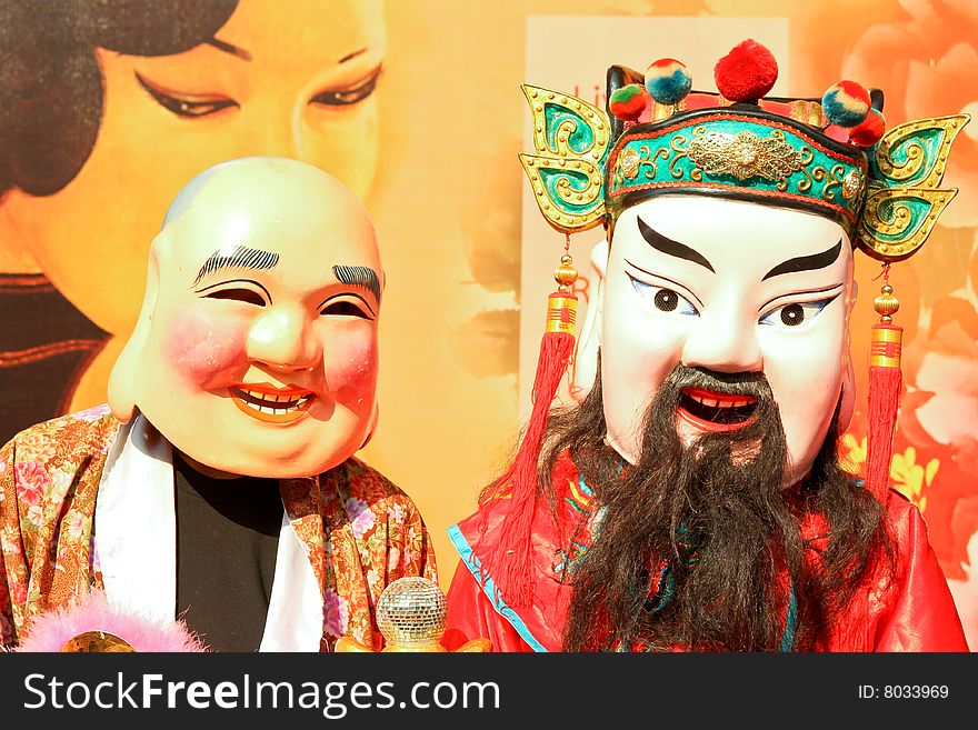 Two traditional Chinese jokers show together. Two traditional Chinese jokers show together.