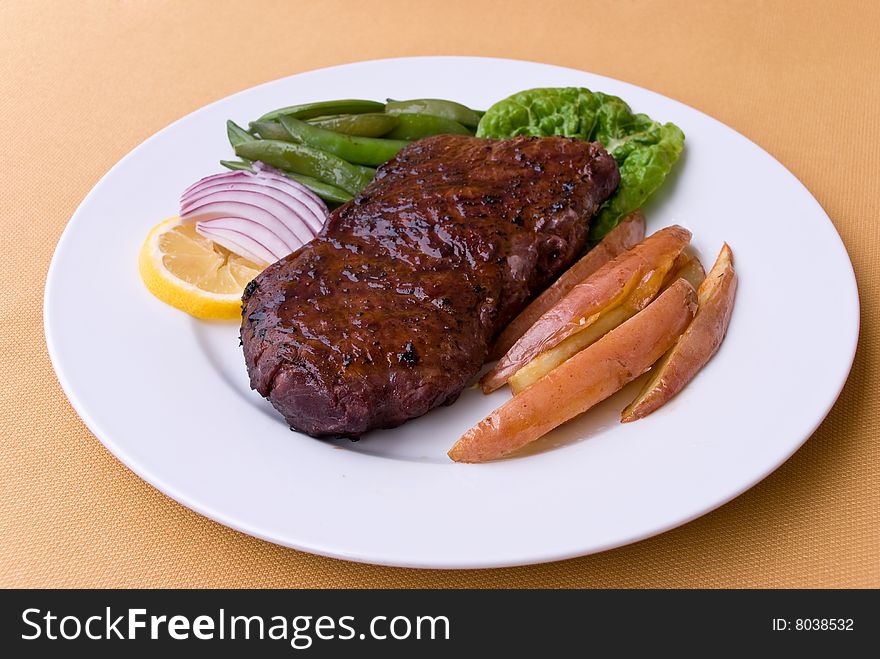 Roast Beef With Green Beans And Red Potatoes