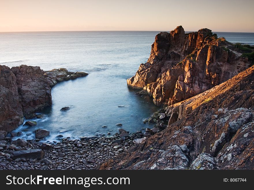 Beatifull Ocean cove with the cliffs