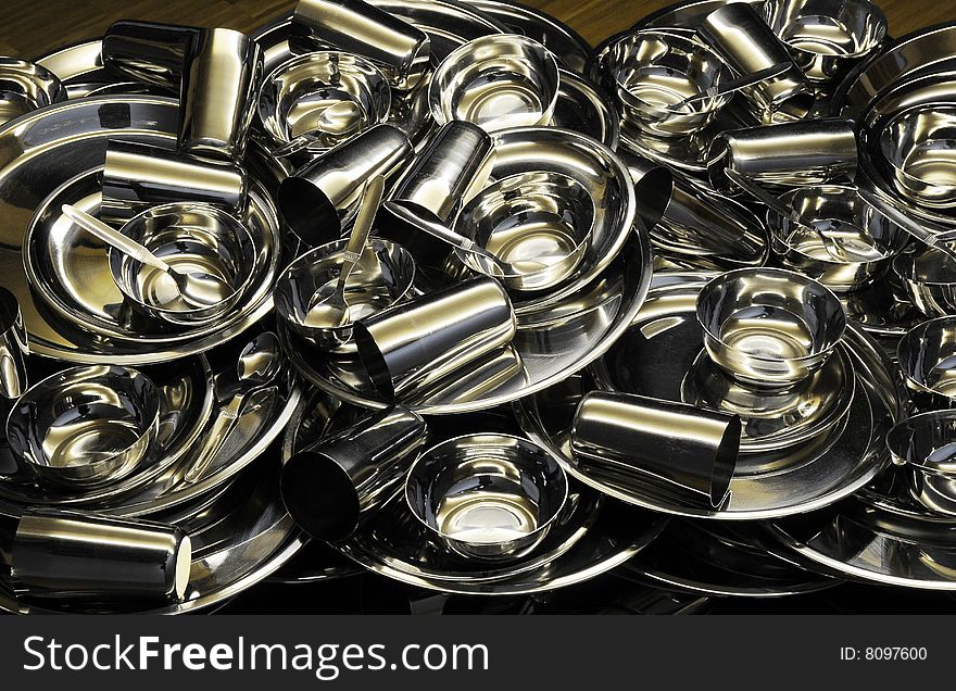 Dishware With Steel