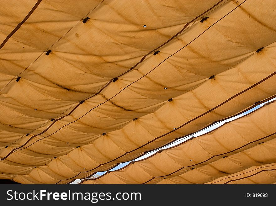 Fabric roof making a geometric pattern