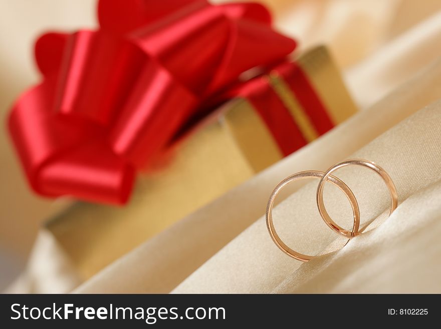 Wedding rings can be used as a background