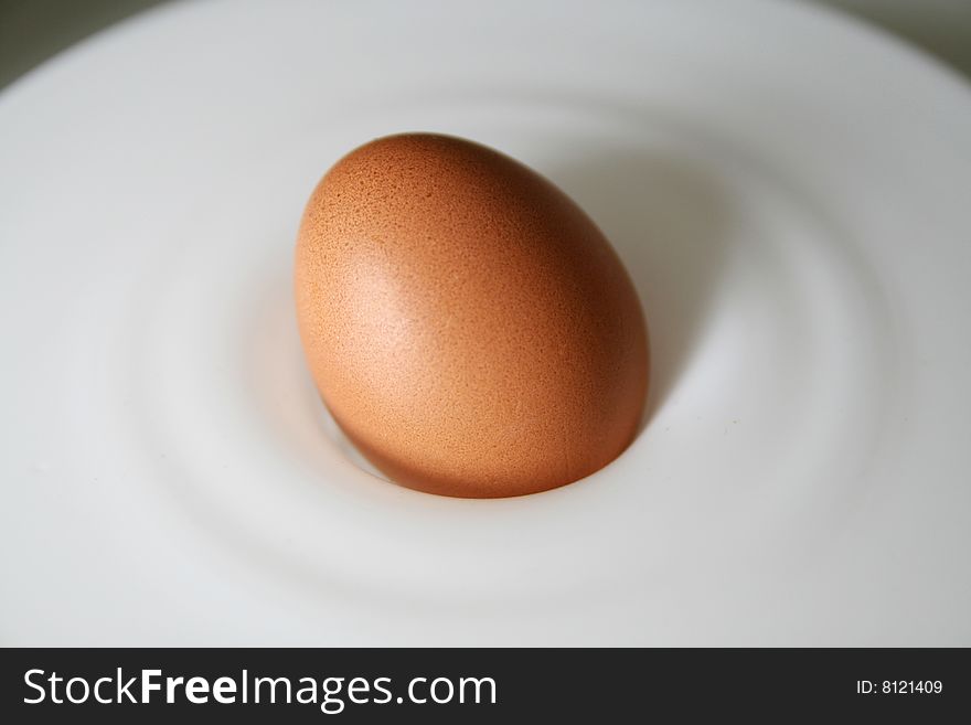 The egg that dives into the milk