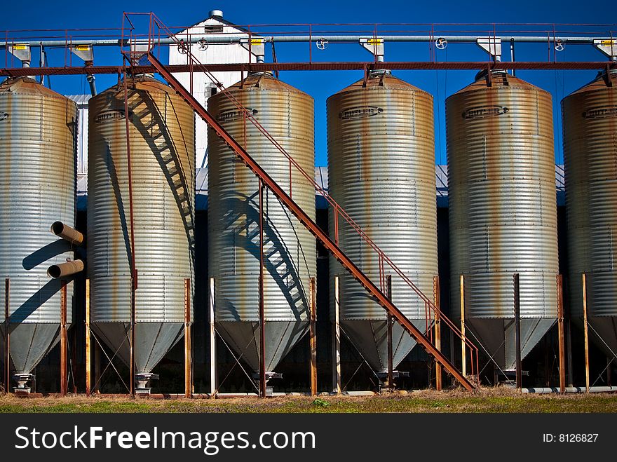 Tanks for storing corn, soy beans, or rice. Tanks for storing corn, soy beans, or rice.