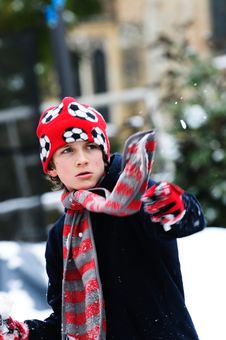 Boy Throwing Snowball Royalty Free Stock Images Boy Throwing Snowball Royalty Free Stock Images