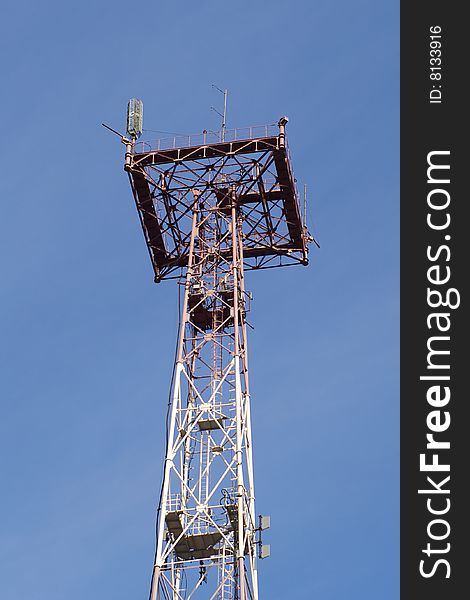 Antenna of mobil telecommunication on blu sky fone