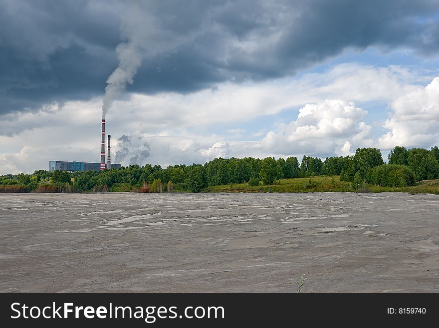 Power plant and ash-disposal area