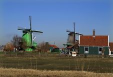 Wood And Paint Windmill, Zaanse Schans Royalty Free Stock Photo Wood And Paint Windmill, Zaanse Schans Royalty Free Stock Photo