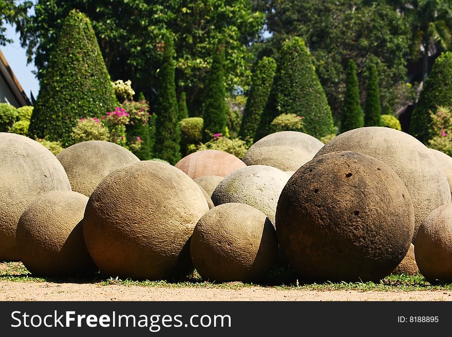 This garden was decorated with stones. This garden was decorated with stones...