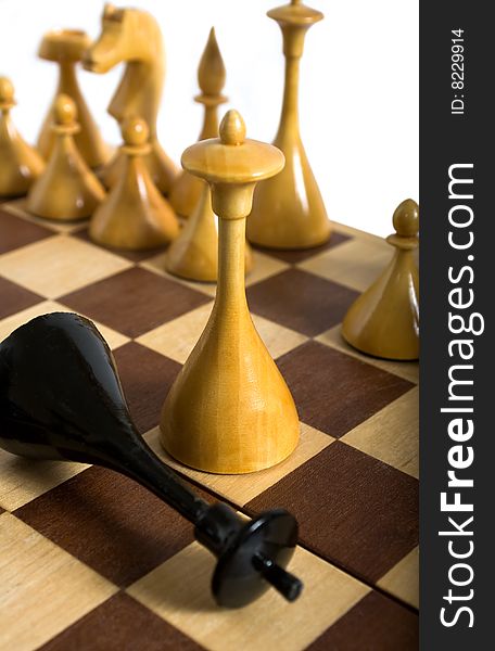Sports: defeat in chess, checkmate
