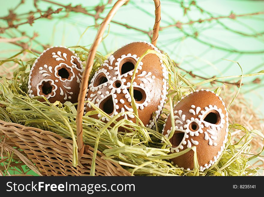 Easter gingerbread eggs