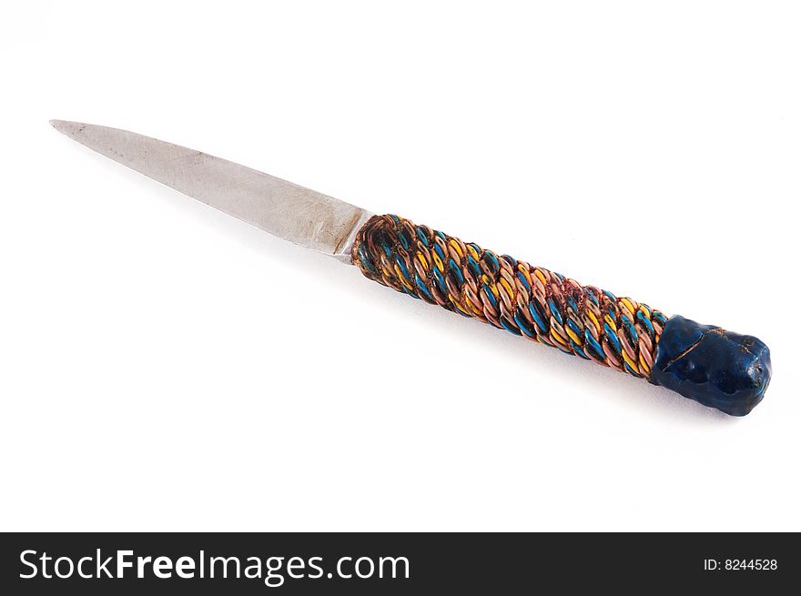 The kitchen knife with a braiding handle