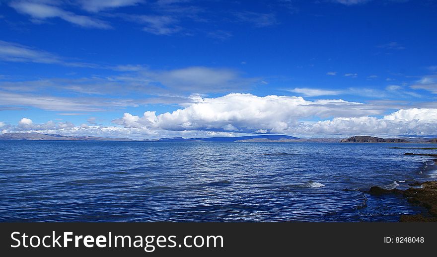 China's Tibet nam lake breeze light. China's Tibet nam lake breeze light