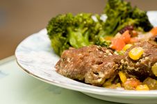 Meat With Vegetables Royalty Free Stock Image Meat With Vegetables Royalty Free Stock Image