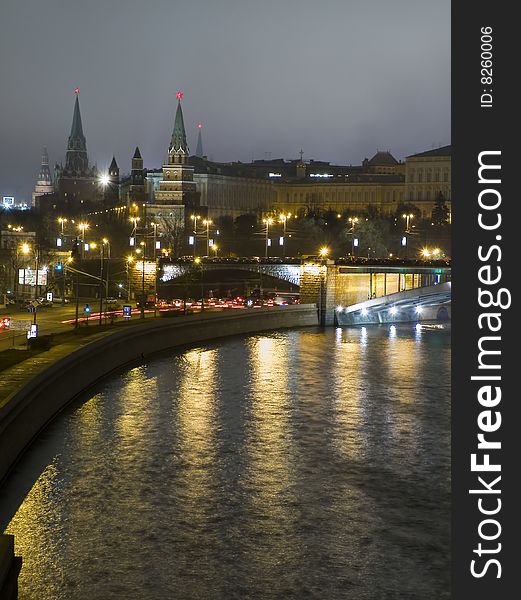 Photo of the Moscow Kremlin and the Moskva River. It is photographed from the bridge about the Temple of the Christ-saviour