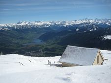 Snow Coered House Overlooking Valley. Royalty Free Stock Photography Snow Coered House Overlooking Valley. Royalty Free Stock Photography