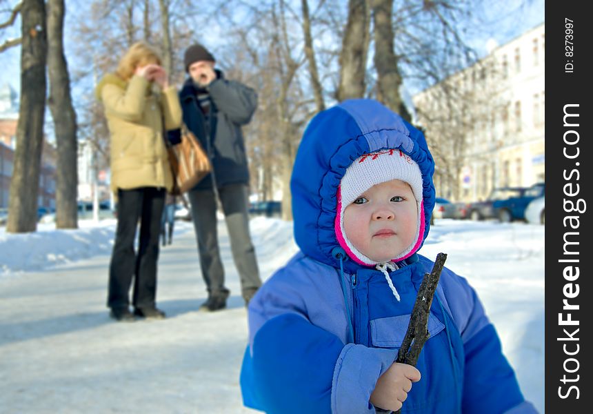 Small child to walk in winter time