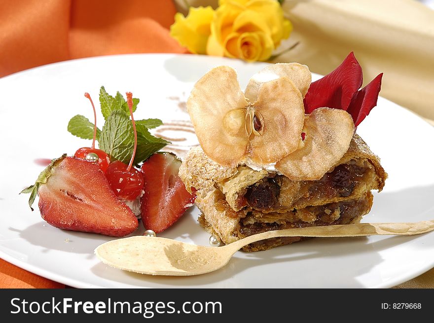 Luxurious dessert is a meat loaf with filling and saccharine fruit