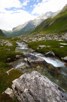 Mountain And Torrent Royalty Free Stock Photos Mountain And Torrent Royalty Free Stock Photos