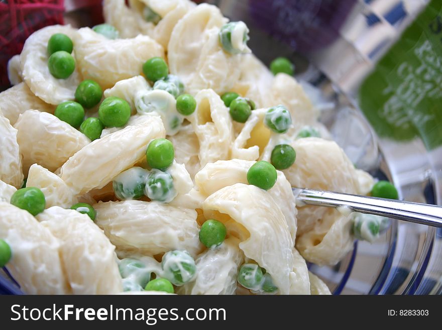A fresh salad of noodles and peas