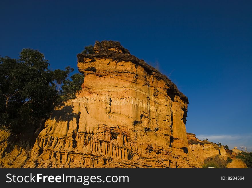 The hillock in red is beautiful. The hillock in red is beautiful