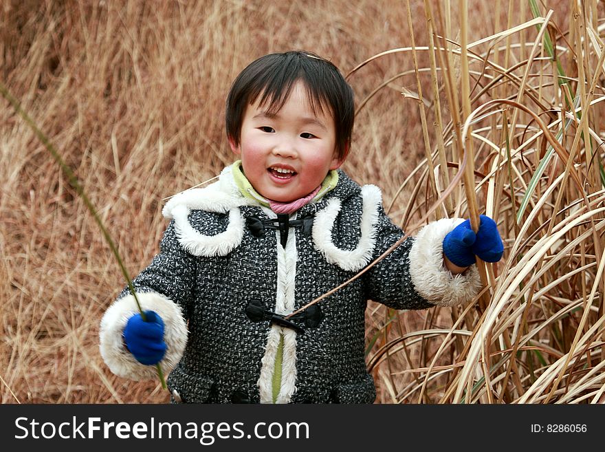 Chinese little child 
in the jieyang park