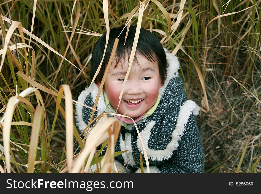 Chinese little child 
in the jieyang park