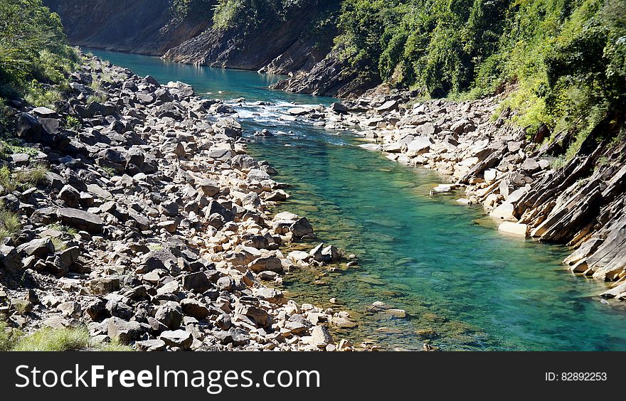 Lukha River : The Green Reflection