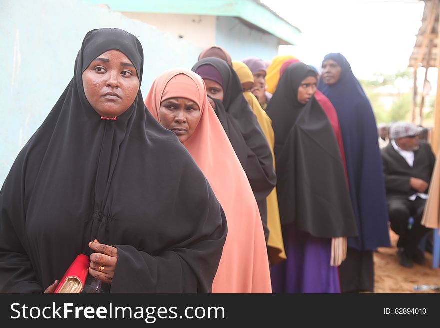 Delegates queue up during the electoral process to choose members of the Lower House of the Somali federal Parliament in Kismaayo, Somalia on November 23, 2016. UN Photo/ Barut. Delegates queue up during the electoral process to choose members of the Lower House of the Somali federal Parliament in Kismaayo, Somalia on November 23, 2016. UN Photo/ Barut
