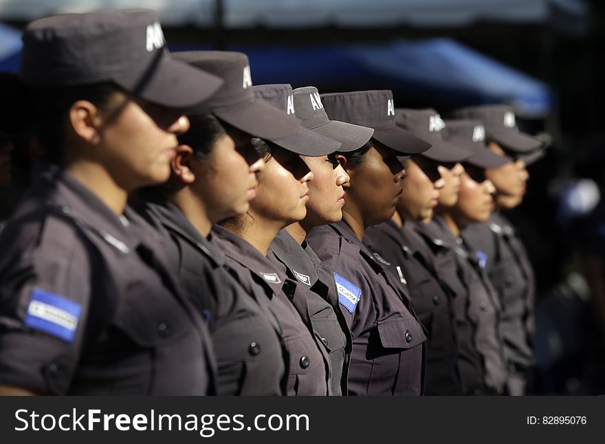 La Academia Nacional de Seguridad PÃºblica graduÃ³ este dÃ­a a 210 nuevos agentes pertenecientes a la promociÃ³n 115 del nivel bÃ¡sico. El acto contÃ³ con la participaciÃ³n del presidente de la repÃºblica Salvador SÃ¡nchez CerÃ©n, asÃ­ como del ministro de seguridad Mauricio RamÃ­rez Landaverde, el director de la PNC Howard Cotto, y el director de la ANSP Jaime MartÃ­nez. De los graduados 58 son mujeres y 152 son hombres. La Academia Nacional de Seguridad PÃºblica graduÃ³ este dÃ­a a 210 nuevos agentes pertenecientes a la promociÃ³n 115 del nivel bÃ¡sico. El acto contÃ³ con la participaciÃ³n del presidente de la repÃºblica Salvador SÃ¡nchez CerÃ©n, asÃ­ como del ministro de seguridad Mauricio RamÃ­rez Landaverde, el director de la PNC Howard Cotto, y el director de la ANSP Jaime MartÃ­nez. De los graduados 58 son mujeres y 152 son hombres.