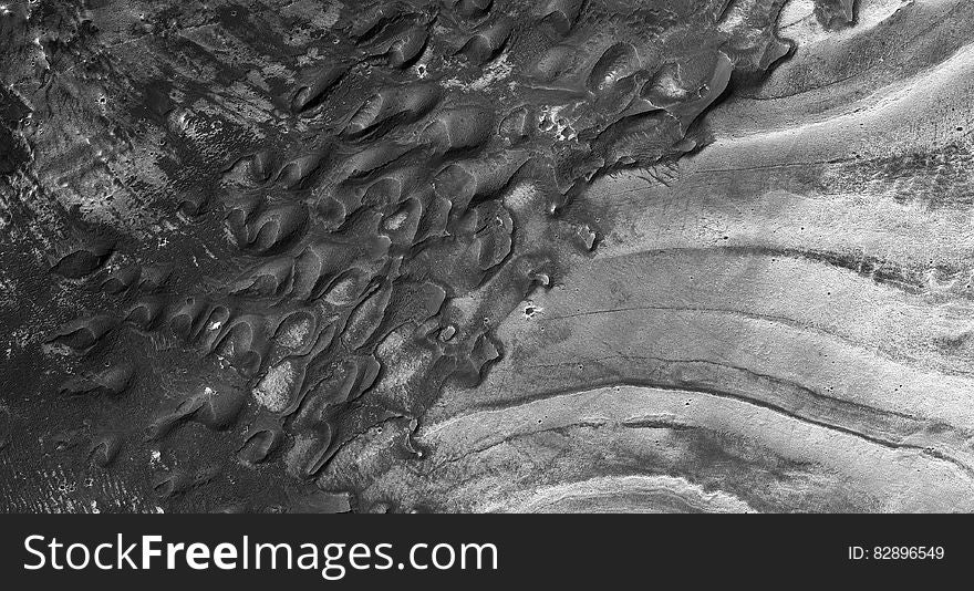 Cratered Dune Forms NASA/JPL/University of Arizona &#x28;5 km across, 263 km above the surface; www.uahirise.org/ESP_025389_1690&#x29;