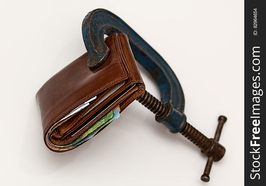 Brown Leather Wallet Using Blue Steel Clap
