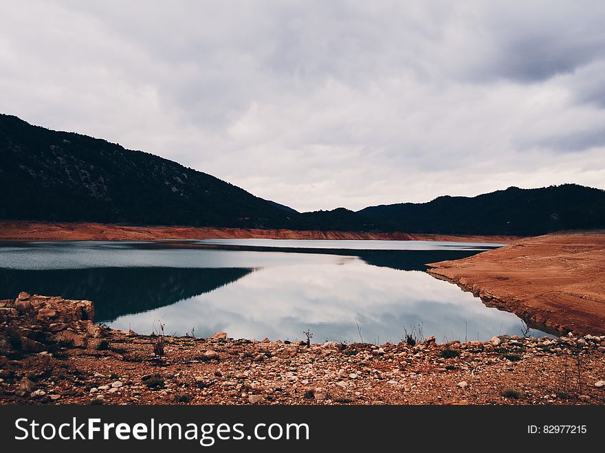 Lake Landscape Photo