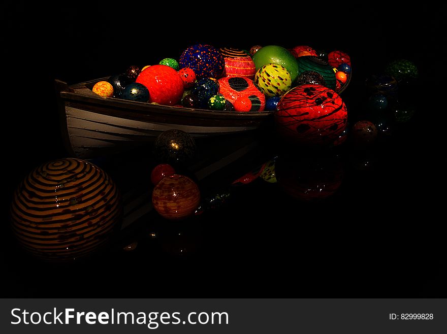 Boat1-Chihuly Gallery-Seattle 2016-2304