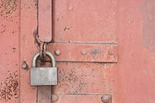 Lock On An Old Red Gate Royalty Free Stock Photos Lock On An Old Red Gate Royalty Free Stock Photos