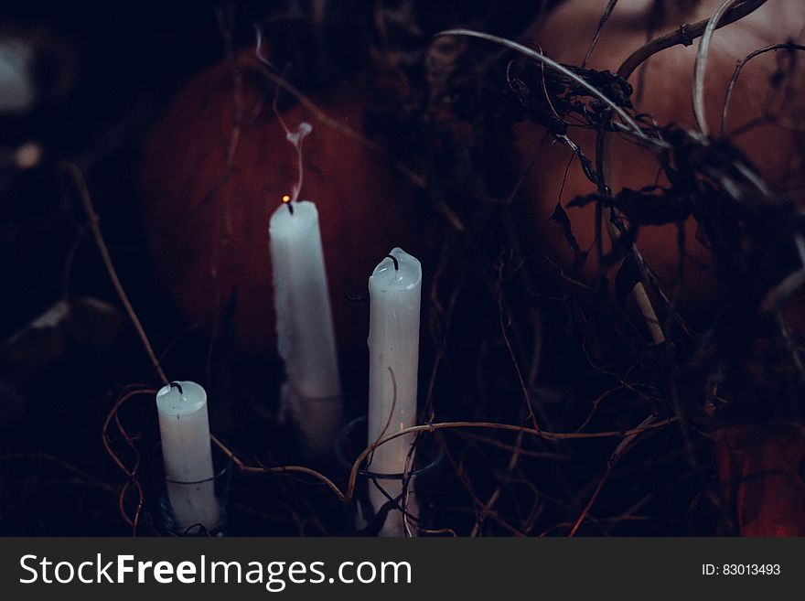 3 White Candles Without Light