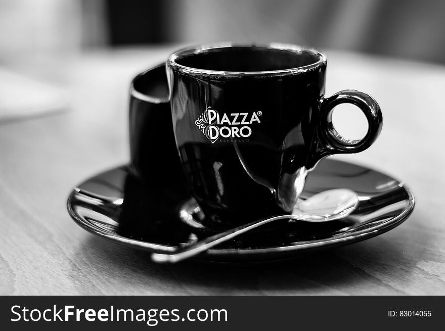 Black Piazza Doro Cup With Silver Spoon
