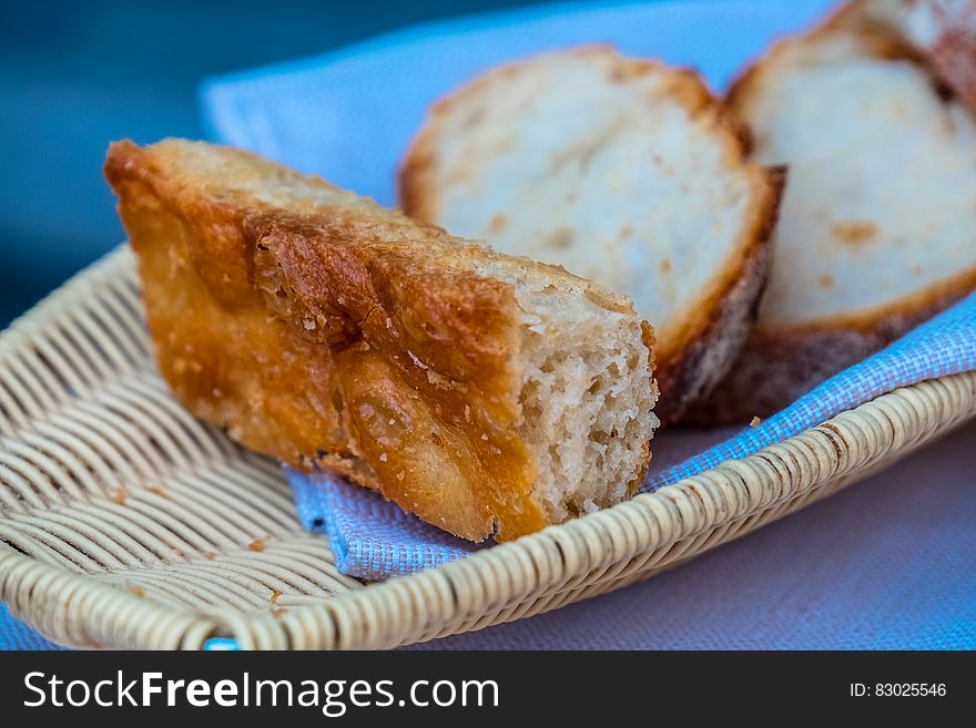 Freshly baked bread in a basket.