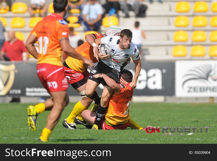 Bath Rugby and Benneton Treviso teams competing in the Aviva Premiership outdoor rugby match in Parma, Italy.