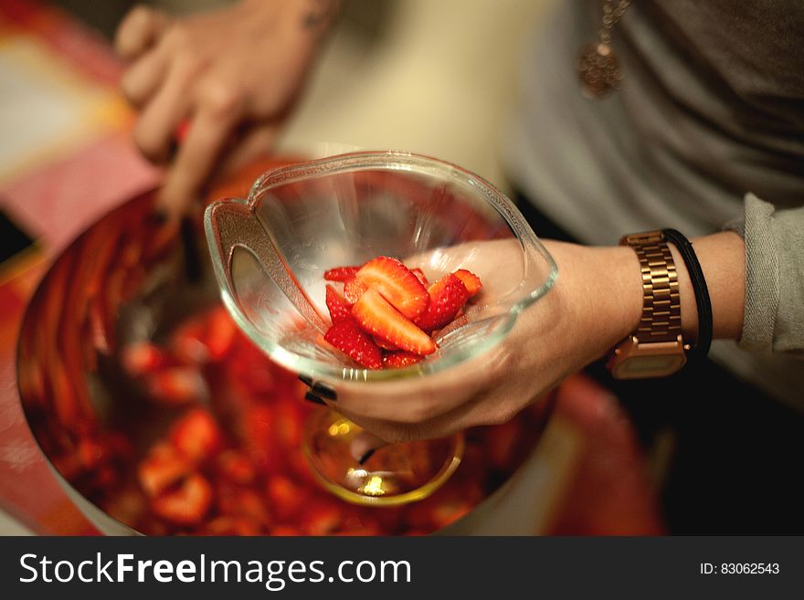 Fresh strawberries in bowl