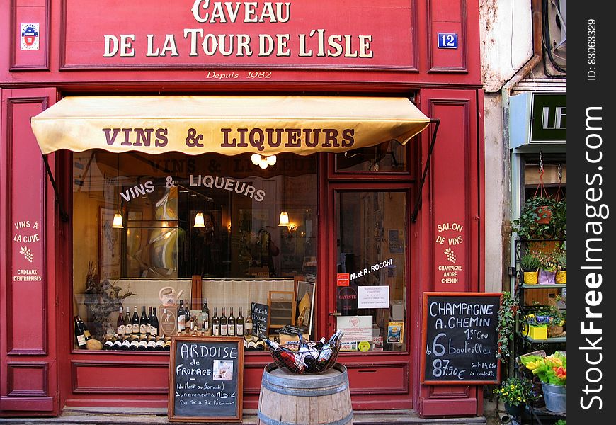 Vins & Liqueurs Store during Daytime
