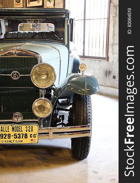 A classic Cadillac LaSalle model 328 in a museum.