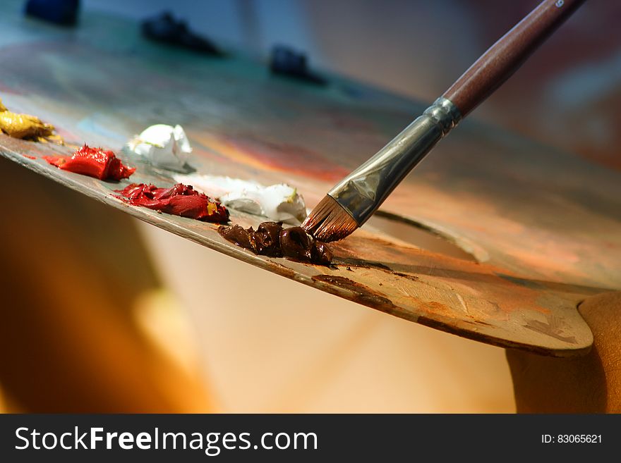 Shallow Focus Photography Of Paintbrush