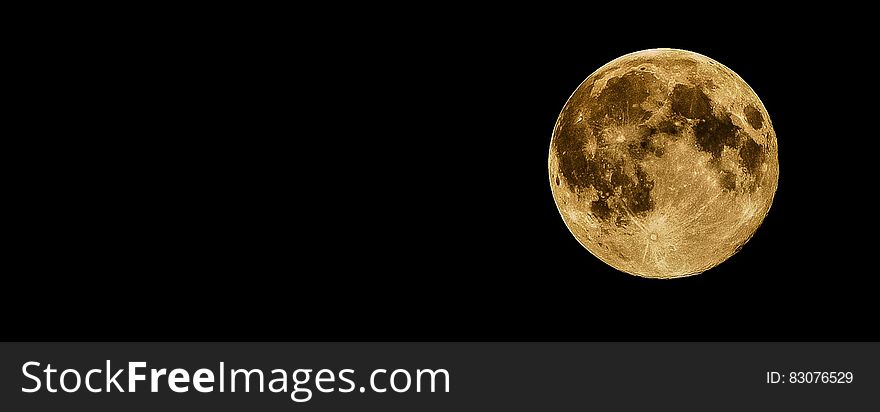 Full Moon During Night Time